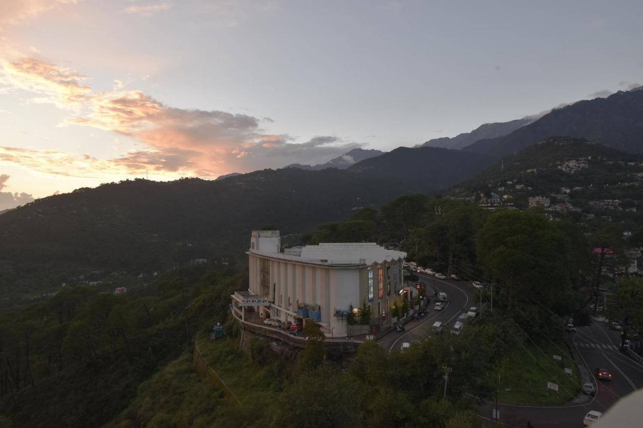 The Royal Castle Hot And Cold Centralized Hotel