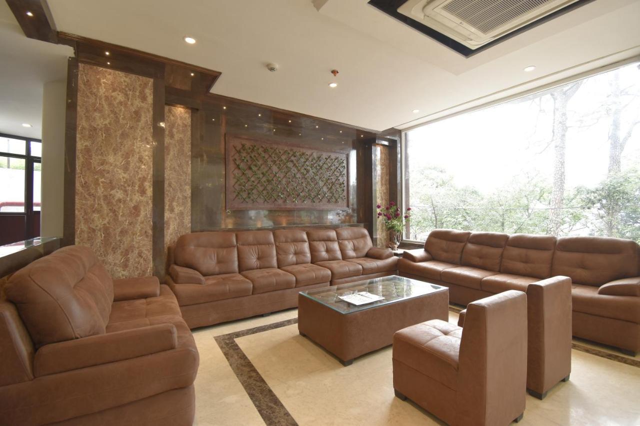 The Royal Castle Hot And Cold Centralized Hotel Dharamshala