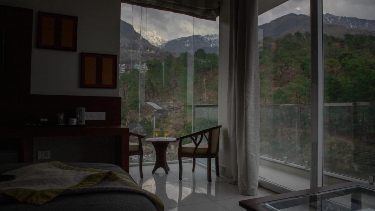 Manuni - Riverside 3* Dharamshala