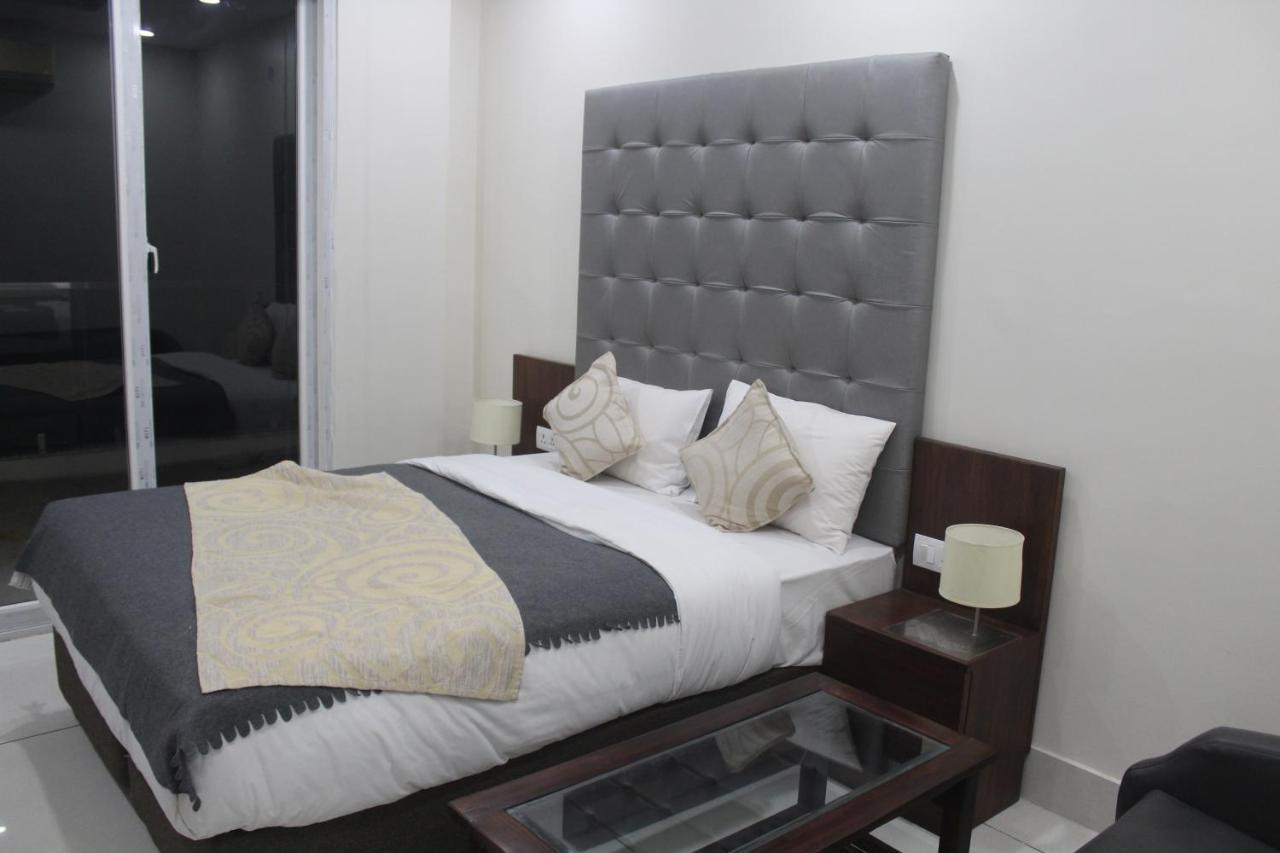 Manuni - Riverside Hotel 3*