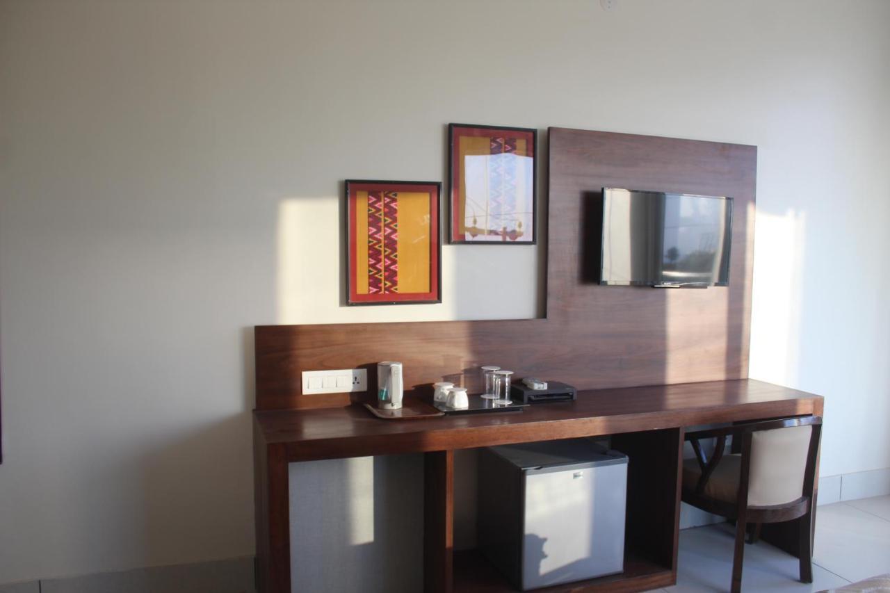 Hotel Manuni - Riverside 3*