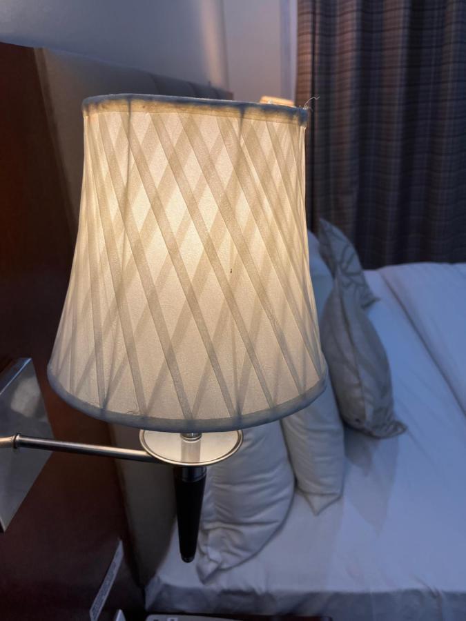 Manuni - Riverside 3*