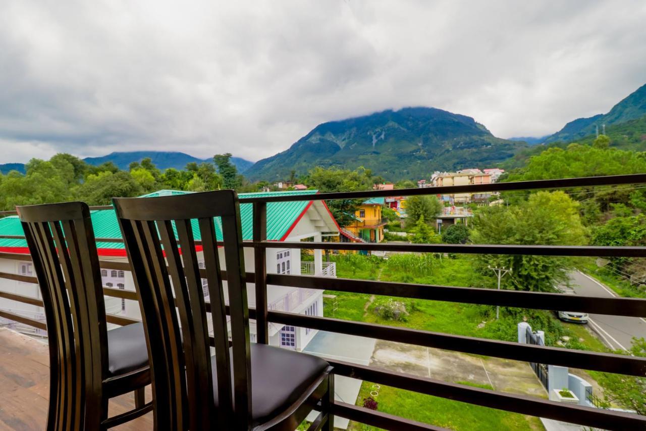 Hotel Mirage Residency - Hill View In