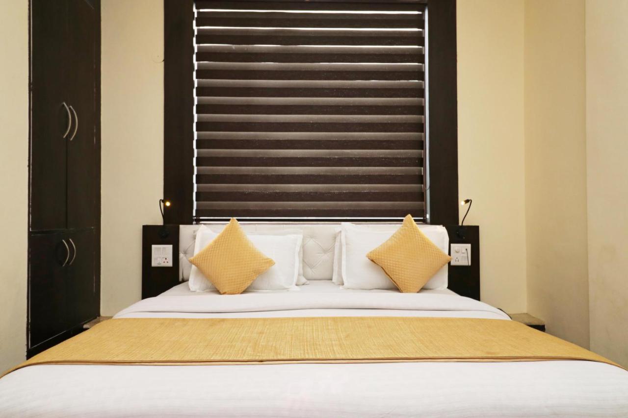 Mirage Residency - Hill View In Hotel 3*