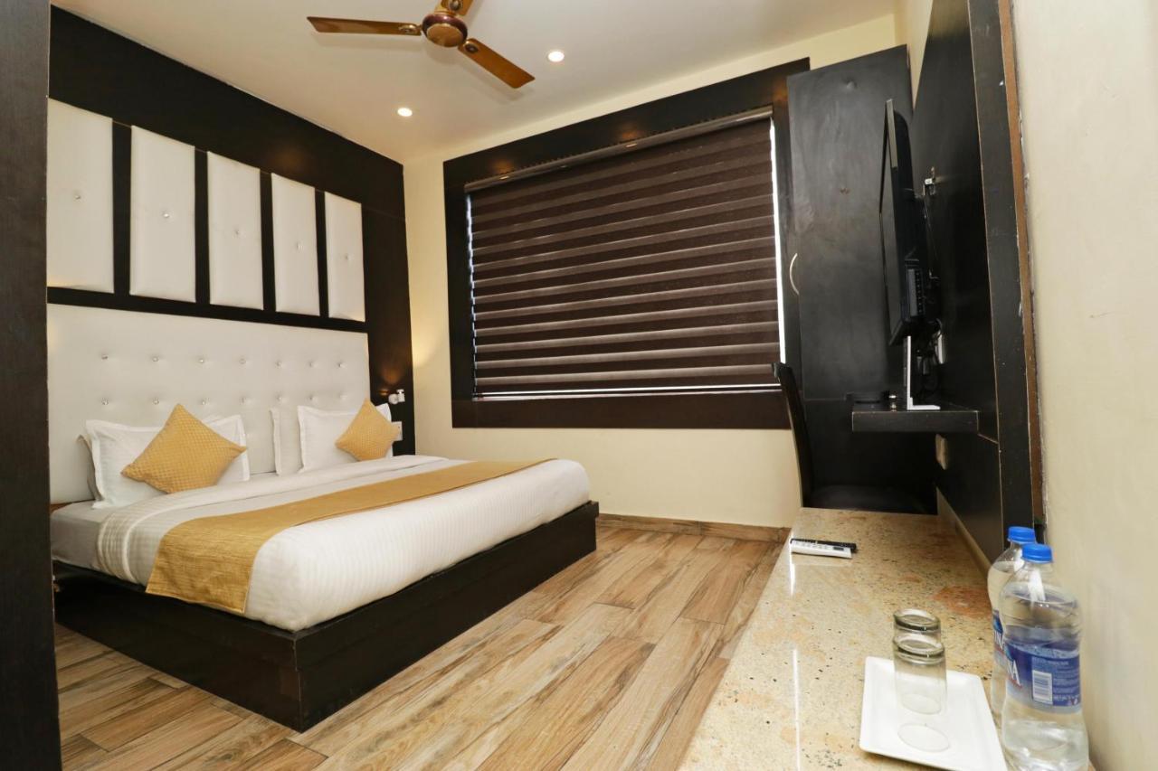 Mirage Residency - Hill View In
