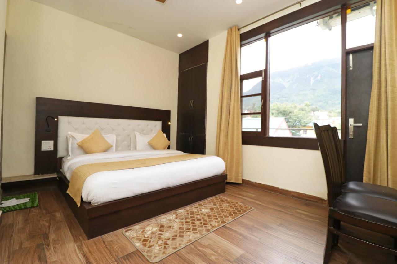Hotel Mirage Residency - Hill View In