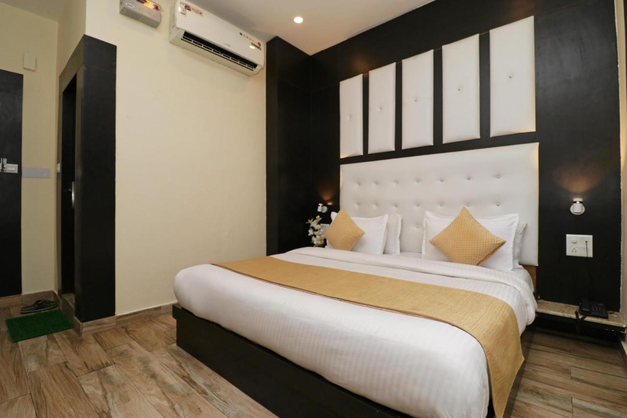 Mirage Residency - Hill View In Hotel 3*