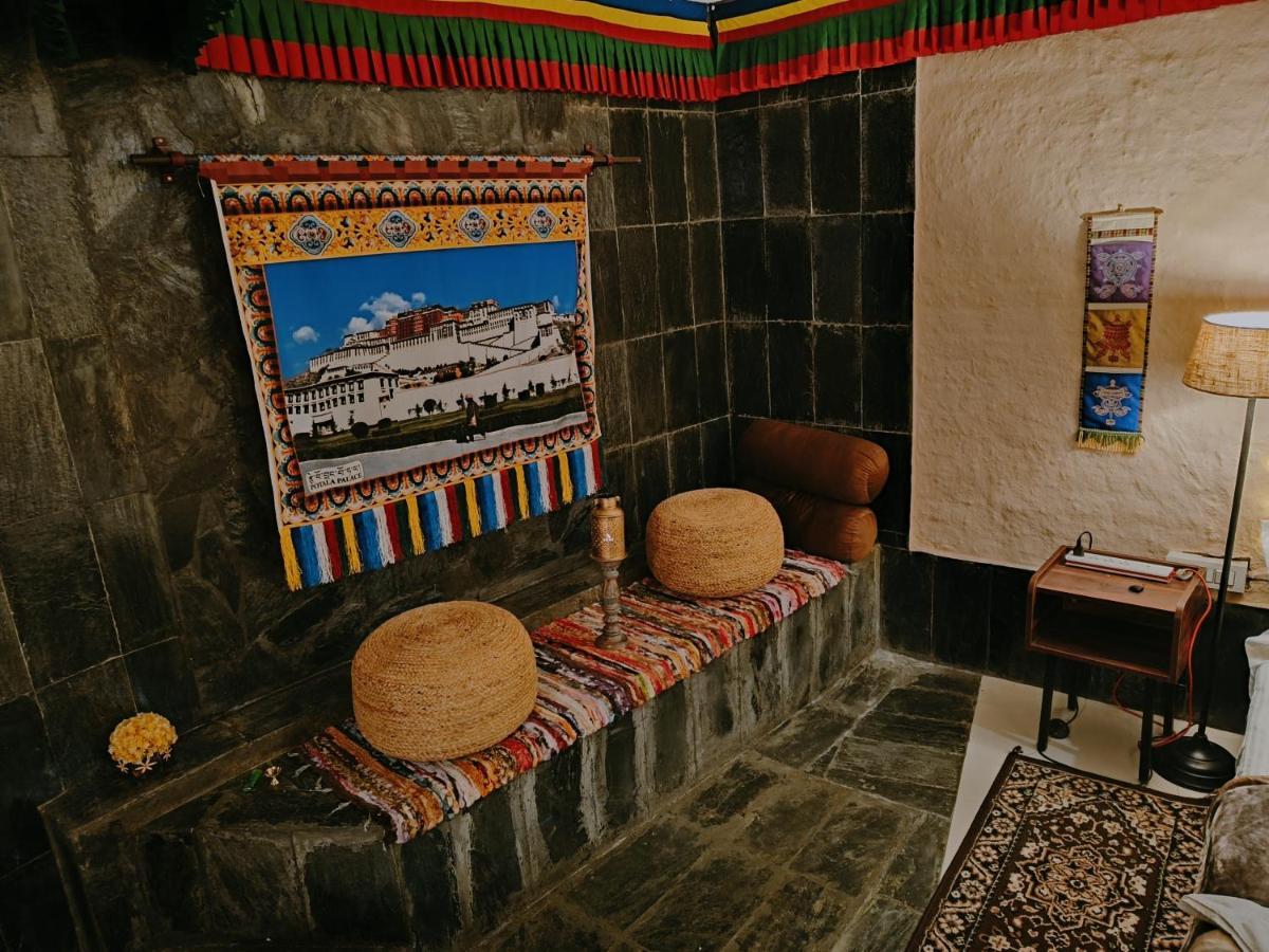 Mud House & Sauna - Mcleodganj Chalet *