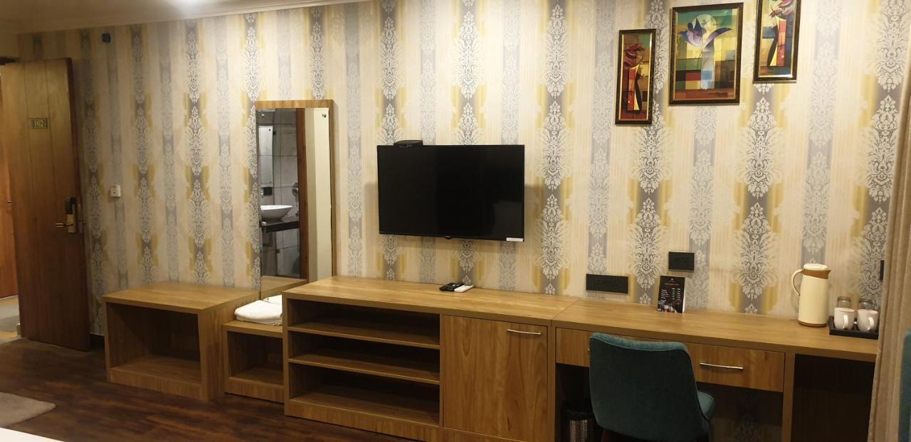 Pong View Hotel