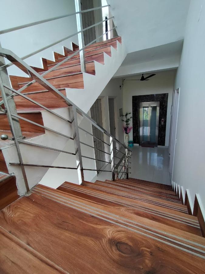 Luxury With Pool Lift 5g Free Parking Bed & Breakfast