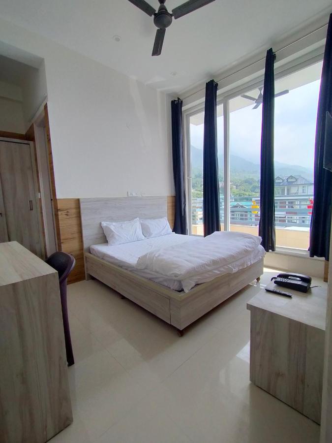 Bed & Breakfast Luxury With Pool Lift 5g Free Parking Dharamshala