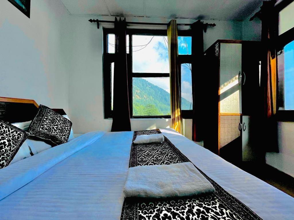 The By Vrb Mcleodganj Guest house