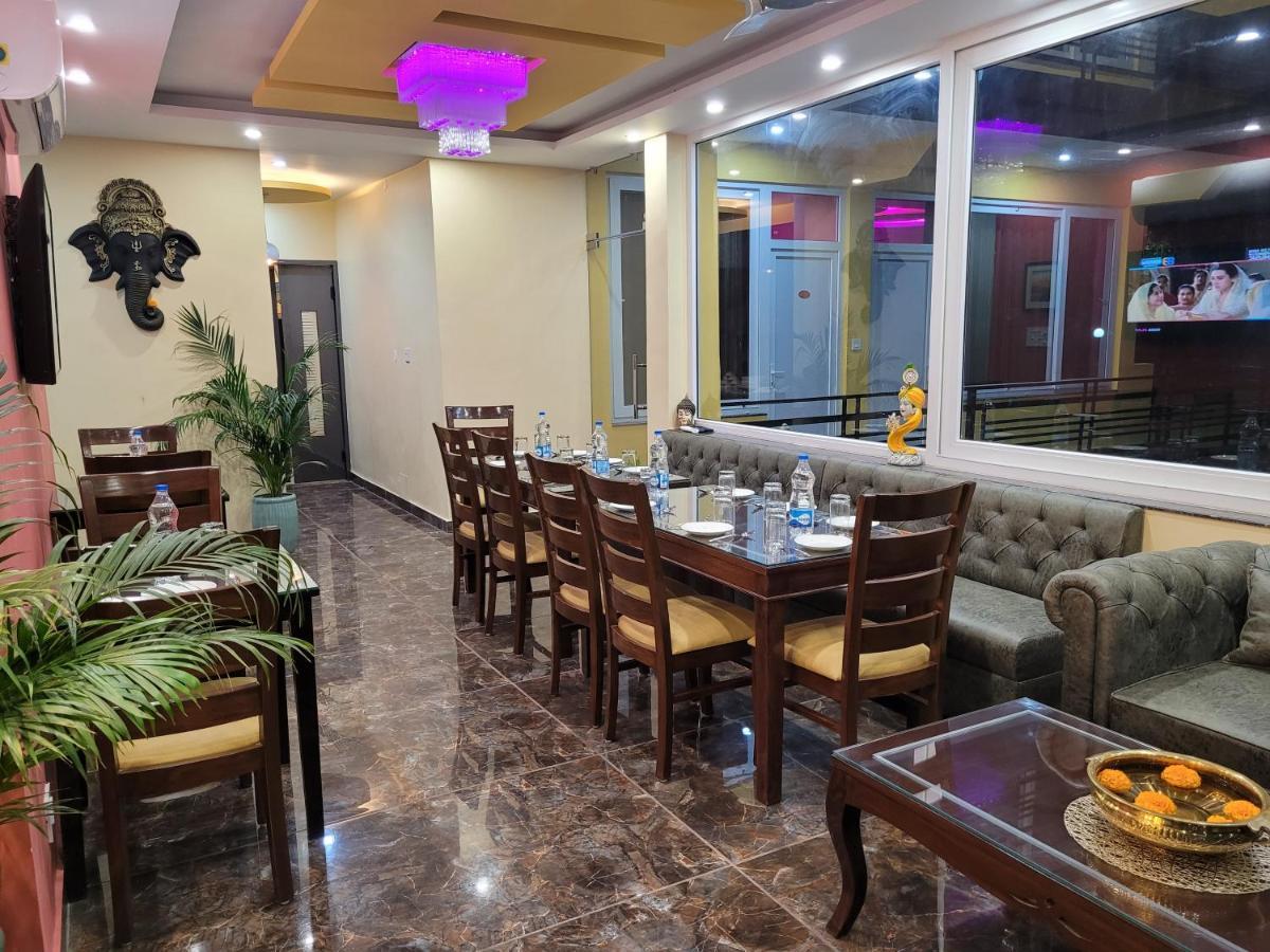 Homestay Amoda *
