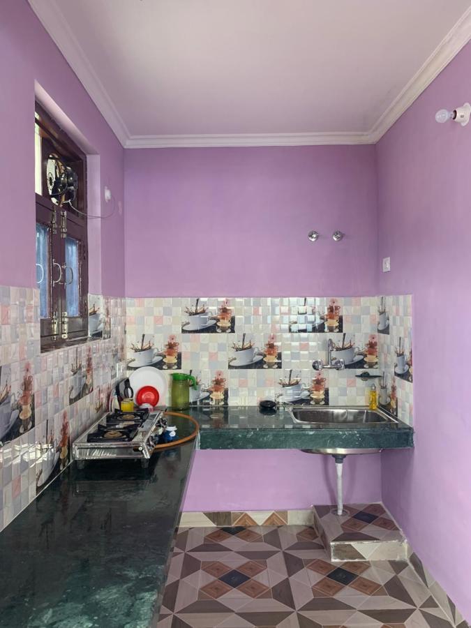 Meemo's Apartment *