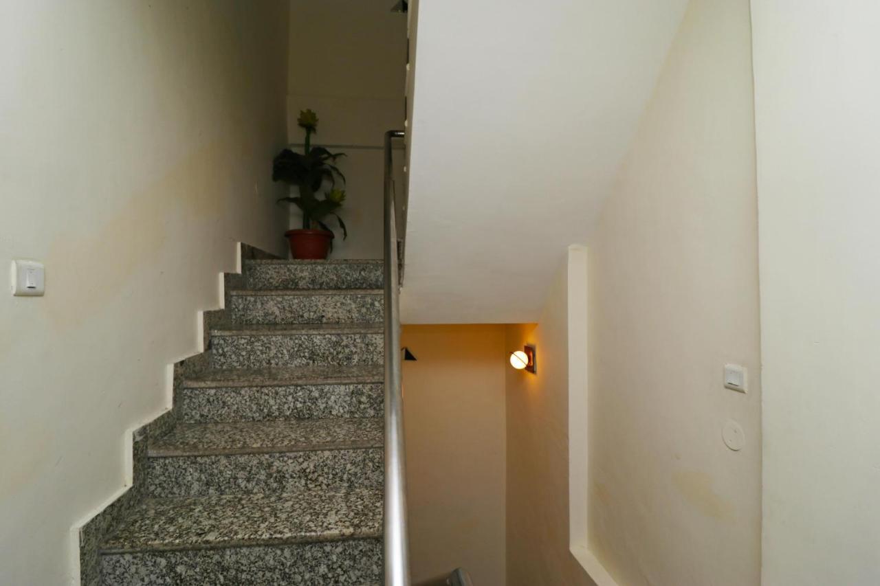 Hotel Mirage Residency - Hill View In