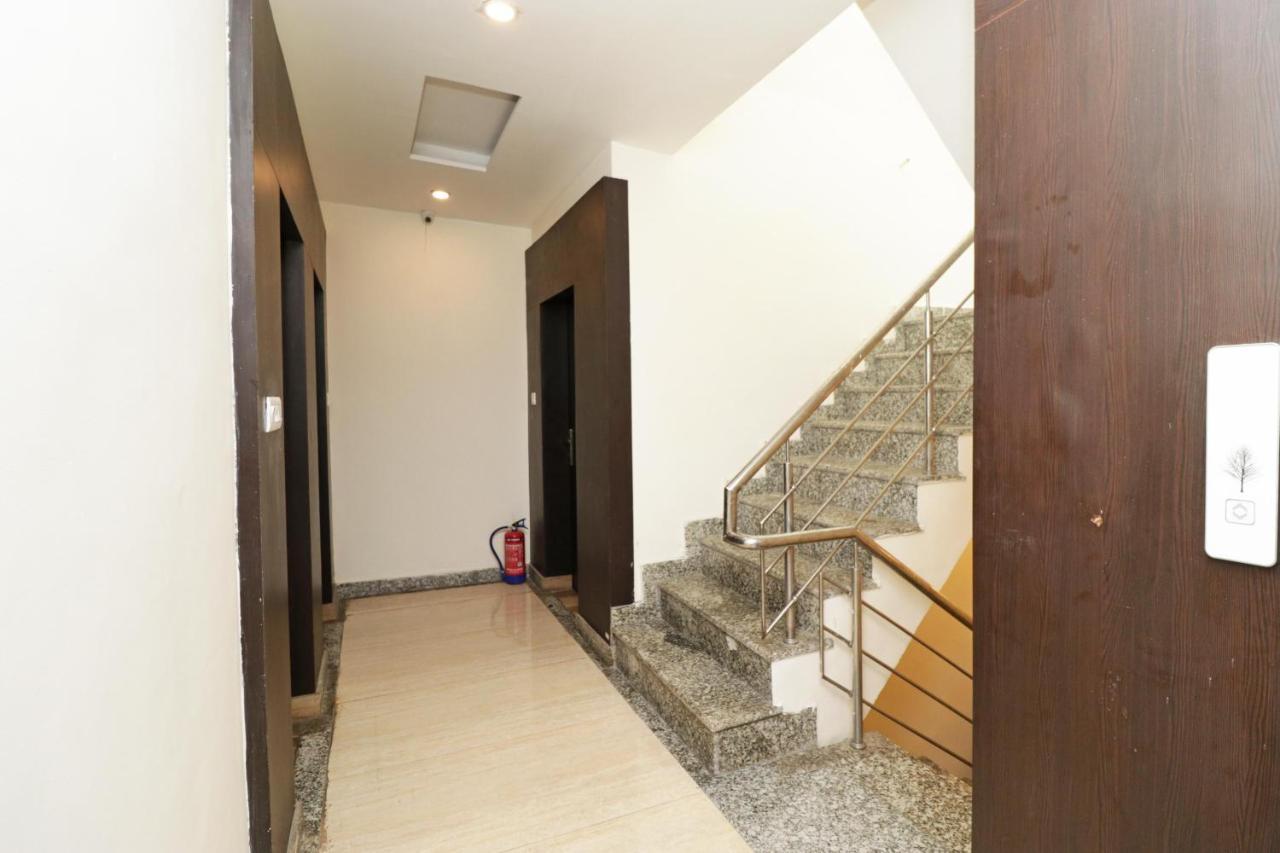 Hotel Mirage Residency - Hill View In 3*