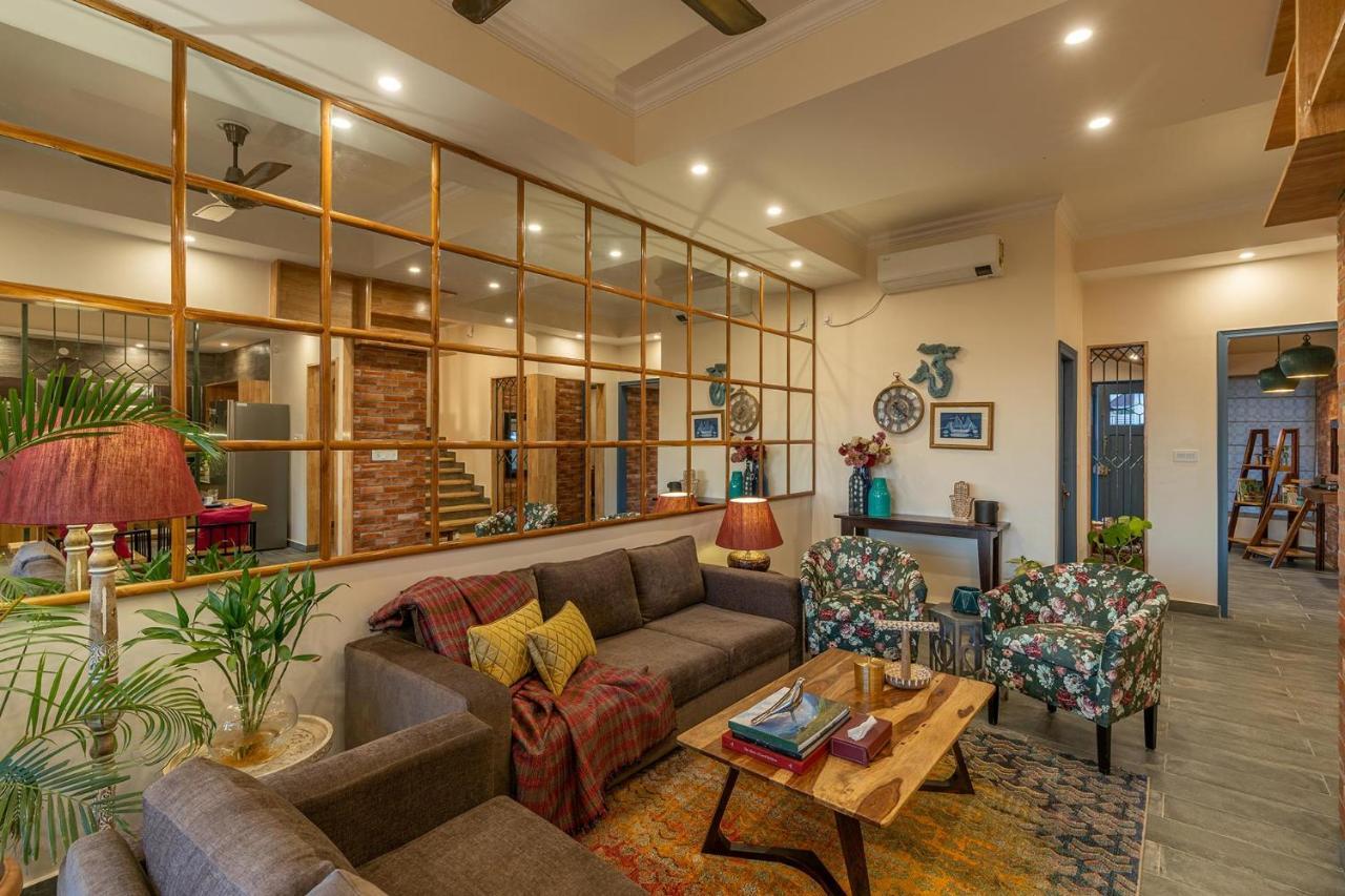 Stayvista At Creek Edge - Pet Friendly With Mountain Views, Lawn, Near Water Stream Villa
