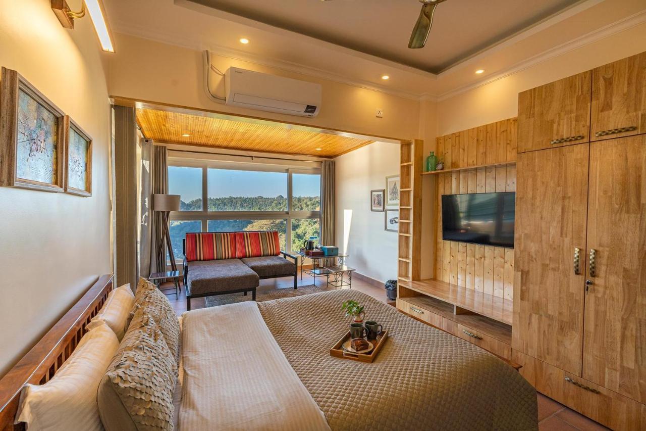 Stayvista At Creek Edge - Pet Friendly With Mountain Views, Lawn, Near Water Stream Villa *