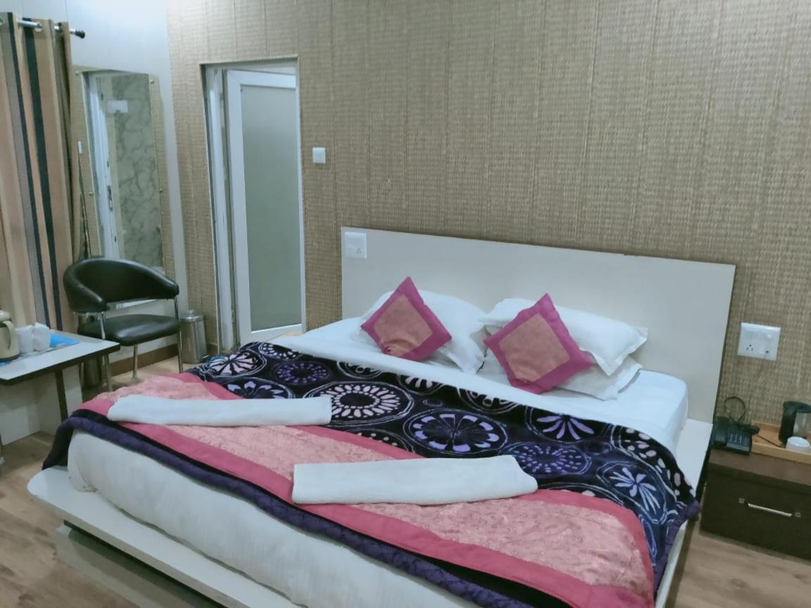 Hotel Vakratunda Dharamshala