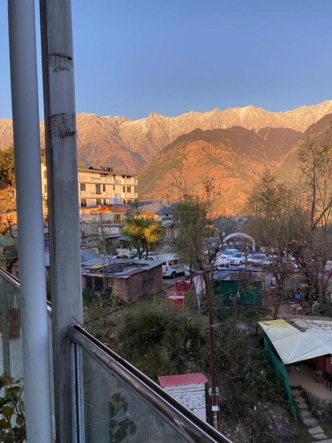 Vakratunda Hotel Dharamshala