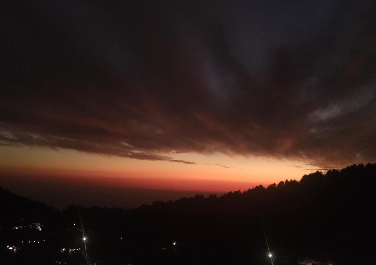 The Unmad - Dharamkot Bed & Breakfast