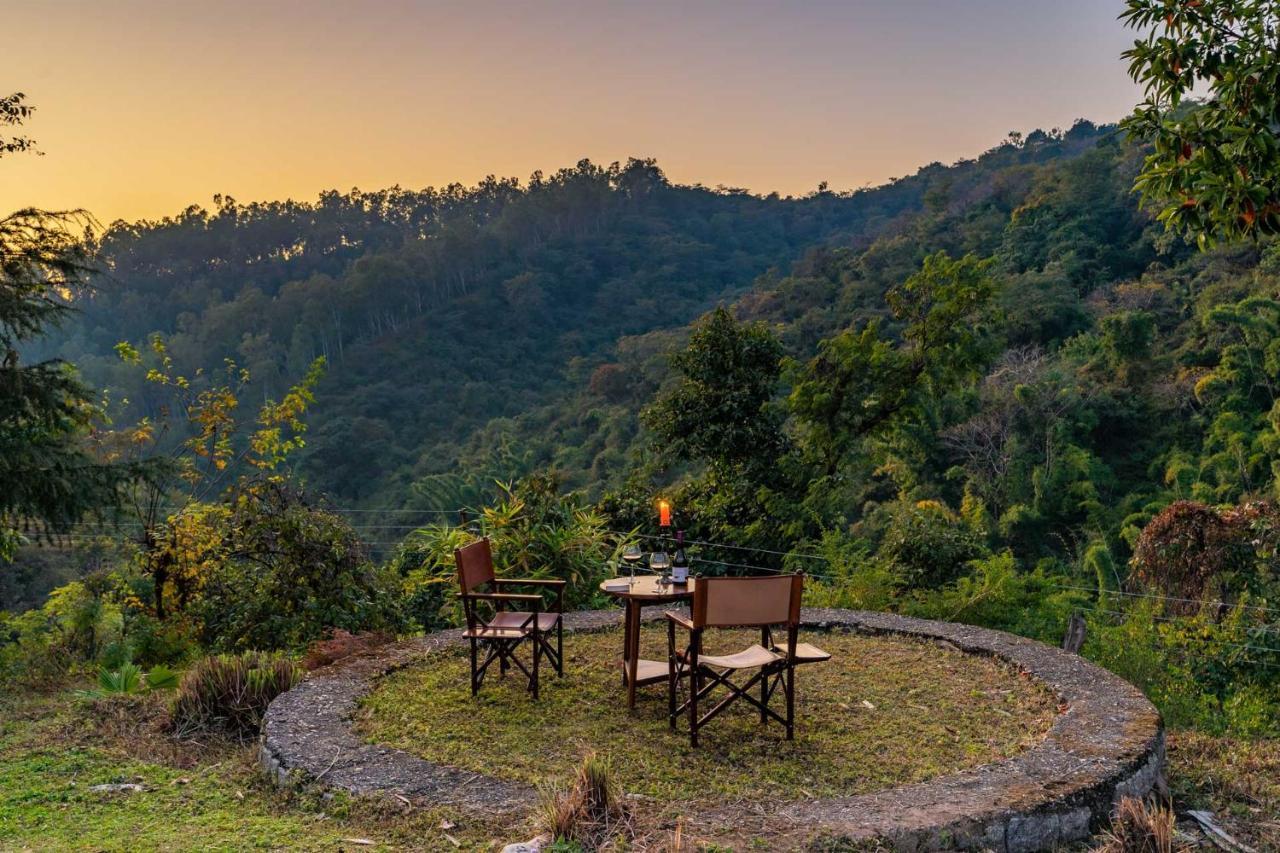 Villa Stayvista At Tea House With Fragrant Tea Gardens Dharamshala
