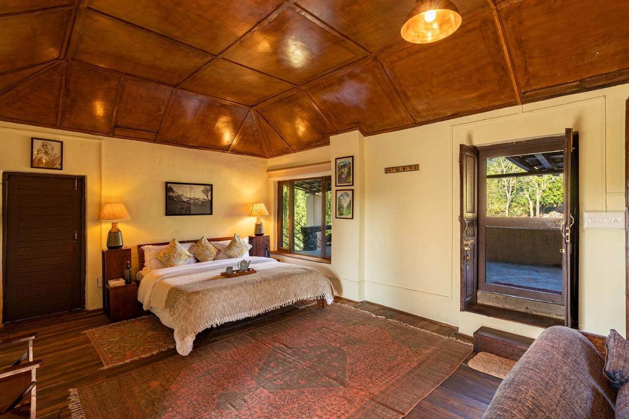Stayvista At Tea House With Fragrant Tea Gardens Villa Dharamshala