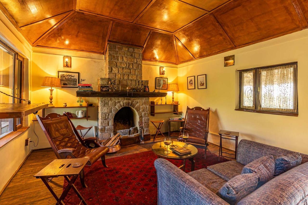 Stayvista At Tea House With Fragrant Tea Gardens Dharamshala