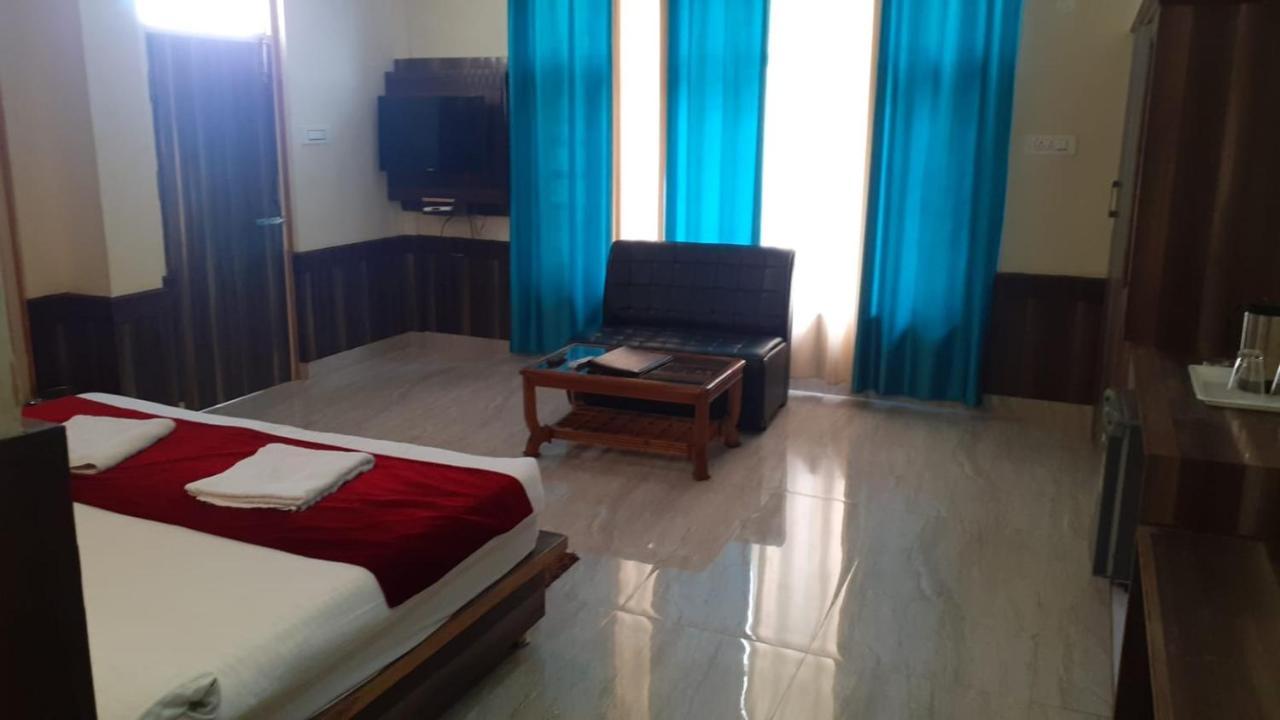 Mount Edge Hotel