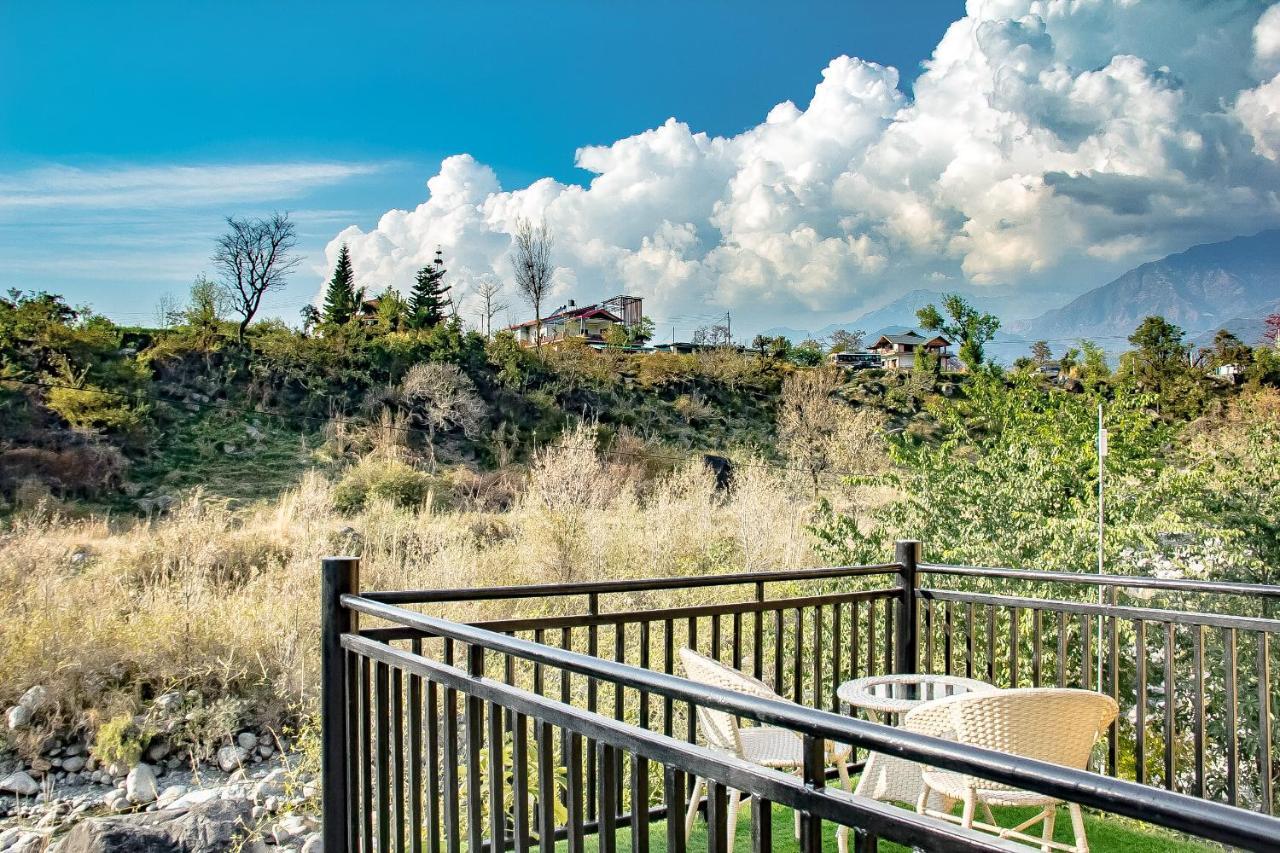 Prakriti Aalay - Riverside Mountain View Boutique Eco Resort 4*