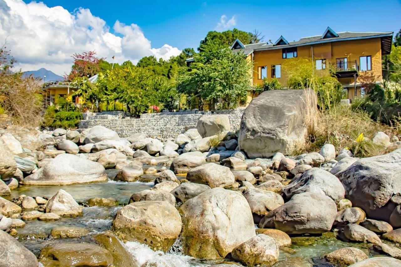 Prakriti Aalay - Riverside Mountain View Boutique Eco 4*