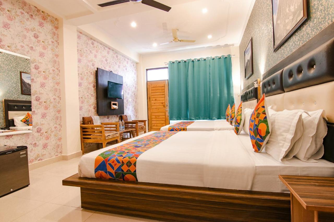 Fabhotel Rakus Place