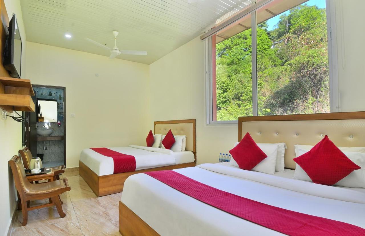 Bliss Valley - Beautiful View Of Mountains From 4* Dharamshala