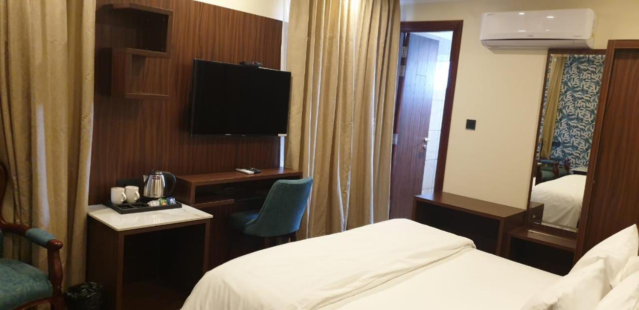 Pong View Hotel 2*