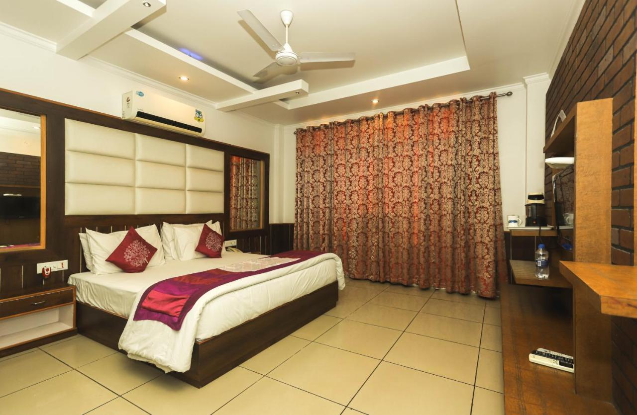 Pong View Hotel Dharamshala