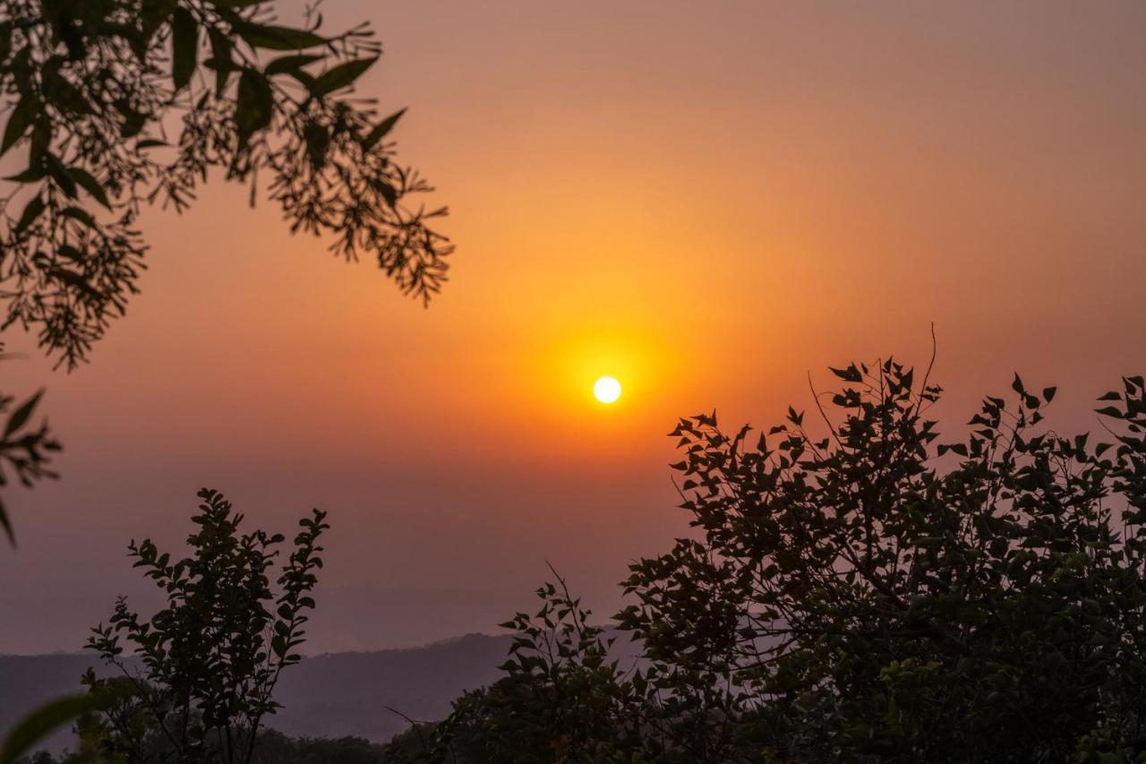 Villa Stayvista At Meraki - Pet Friendly And Scenic View