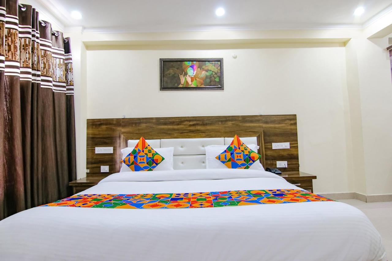 Fabhotel The Eden