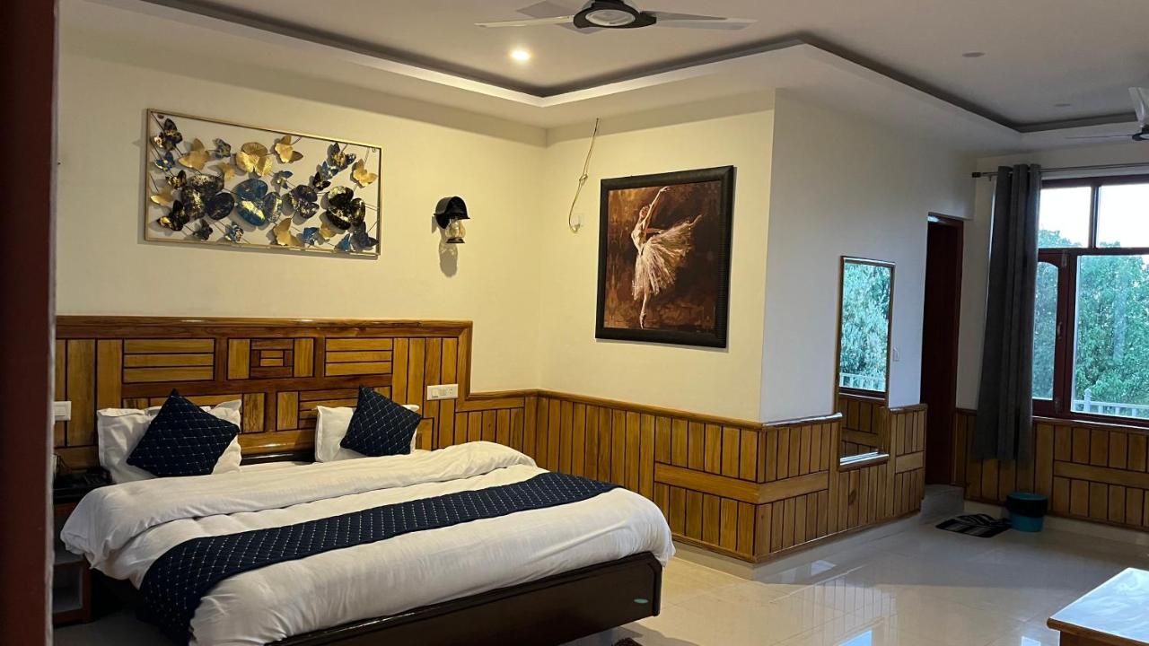 Hotel Devdar 3*