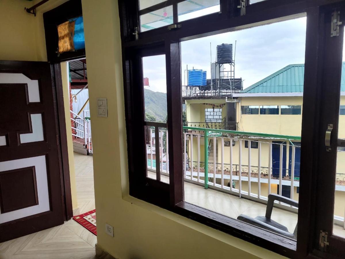 Homestay Namaste Bhagsu - & Rooftop Cafe Dharamshala