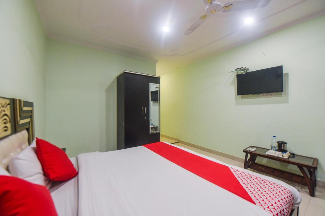 Hotel Oyo Shanti 3*