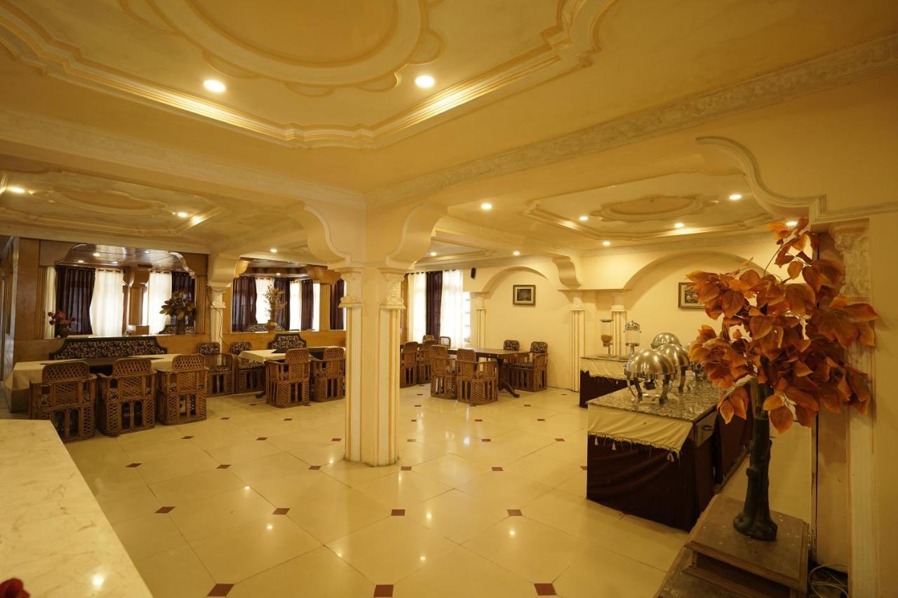 Royal Palace Bhagsunag Hotel