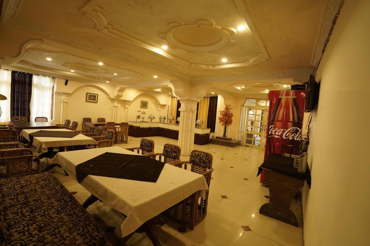 Royal Palace Bhagsunag Hotel