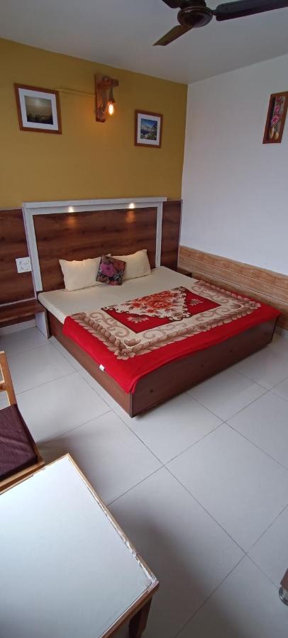 Sahaj Homestay Naddi * Dharamshala