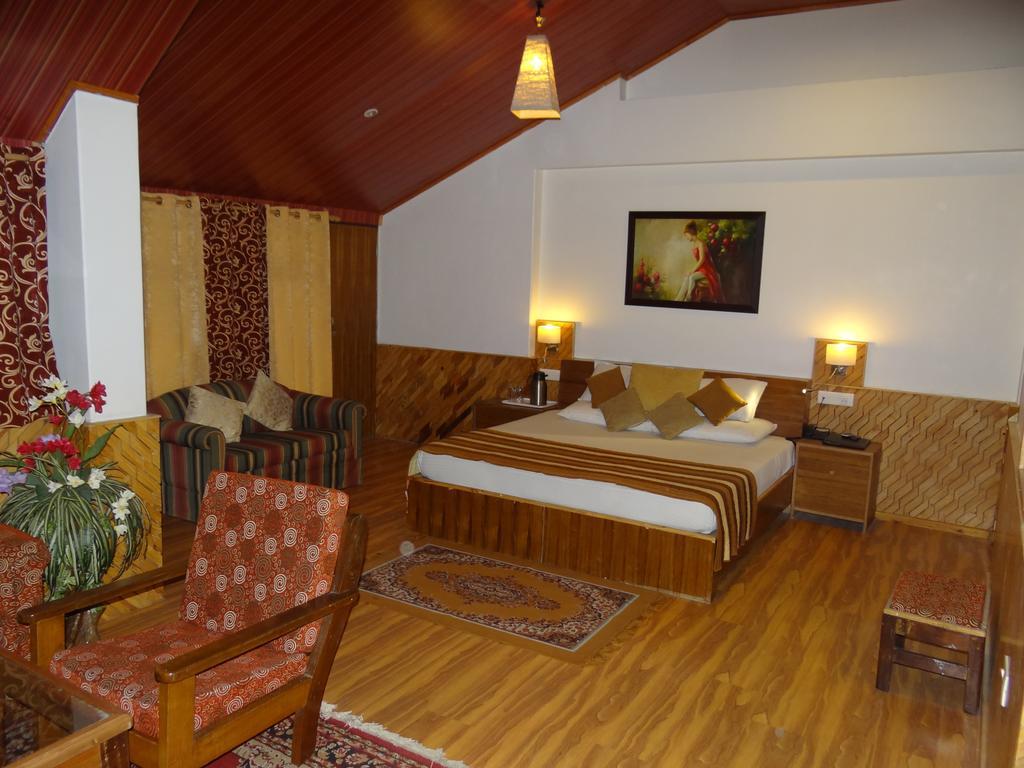 Natraj Manali Dharamshala