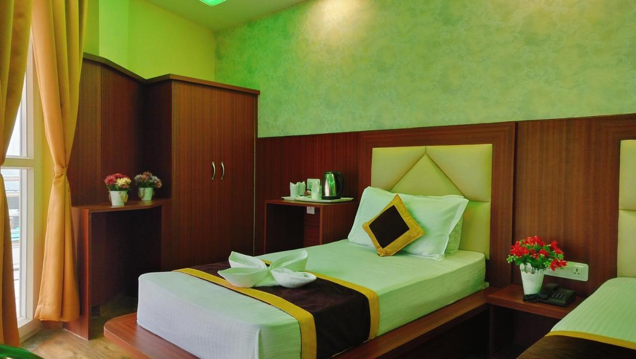 Hotel Him Ventures 3*