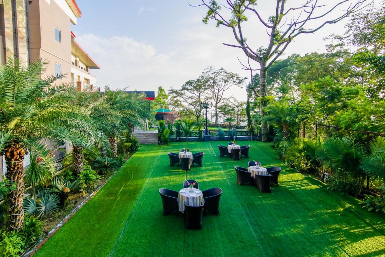 Dhauladhar Heights 3*