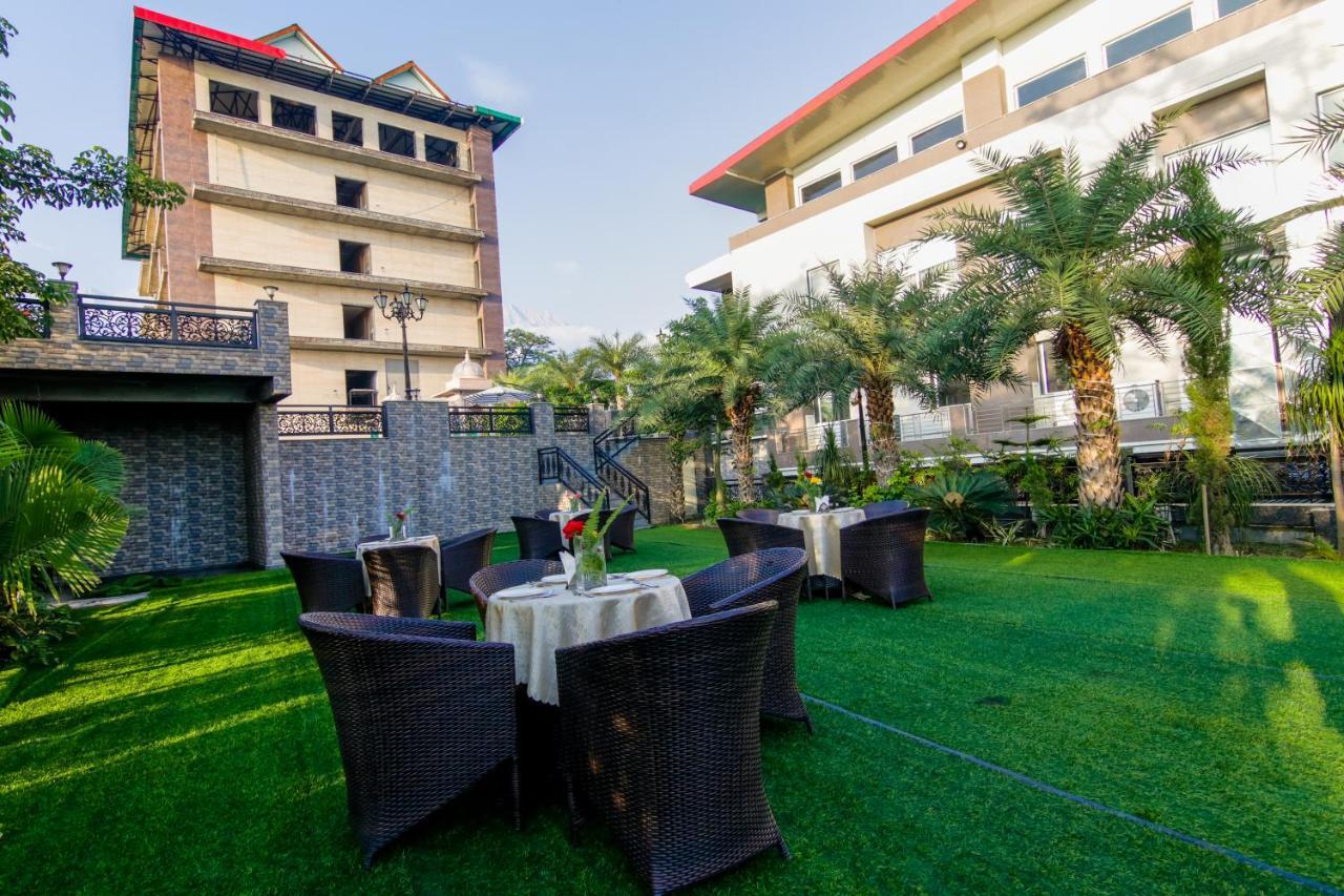 Dhauladhar Heights Hotel 3*