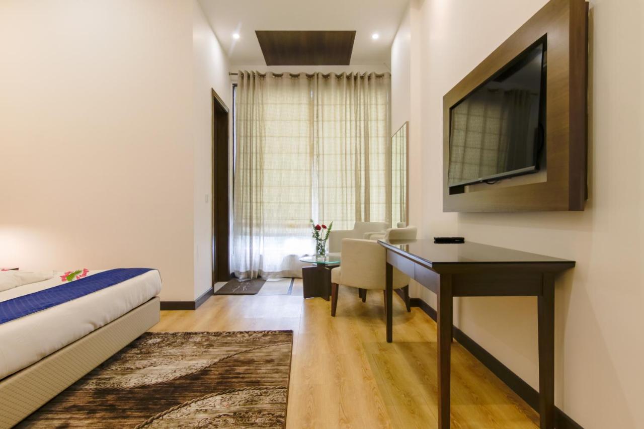 Hotel Dhauladhar Heights
