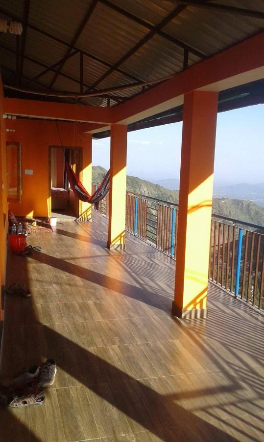 Orange Dharmkot * Dharamshala
