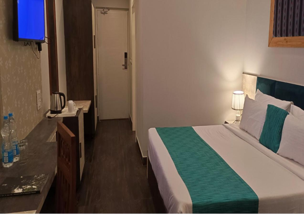 Hotel Square One By D'polo 4*